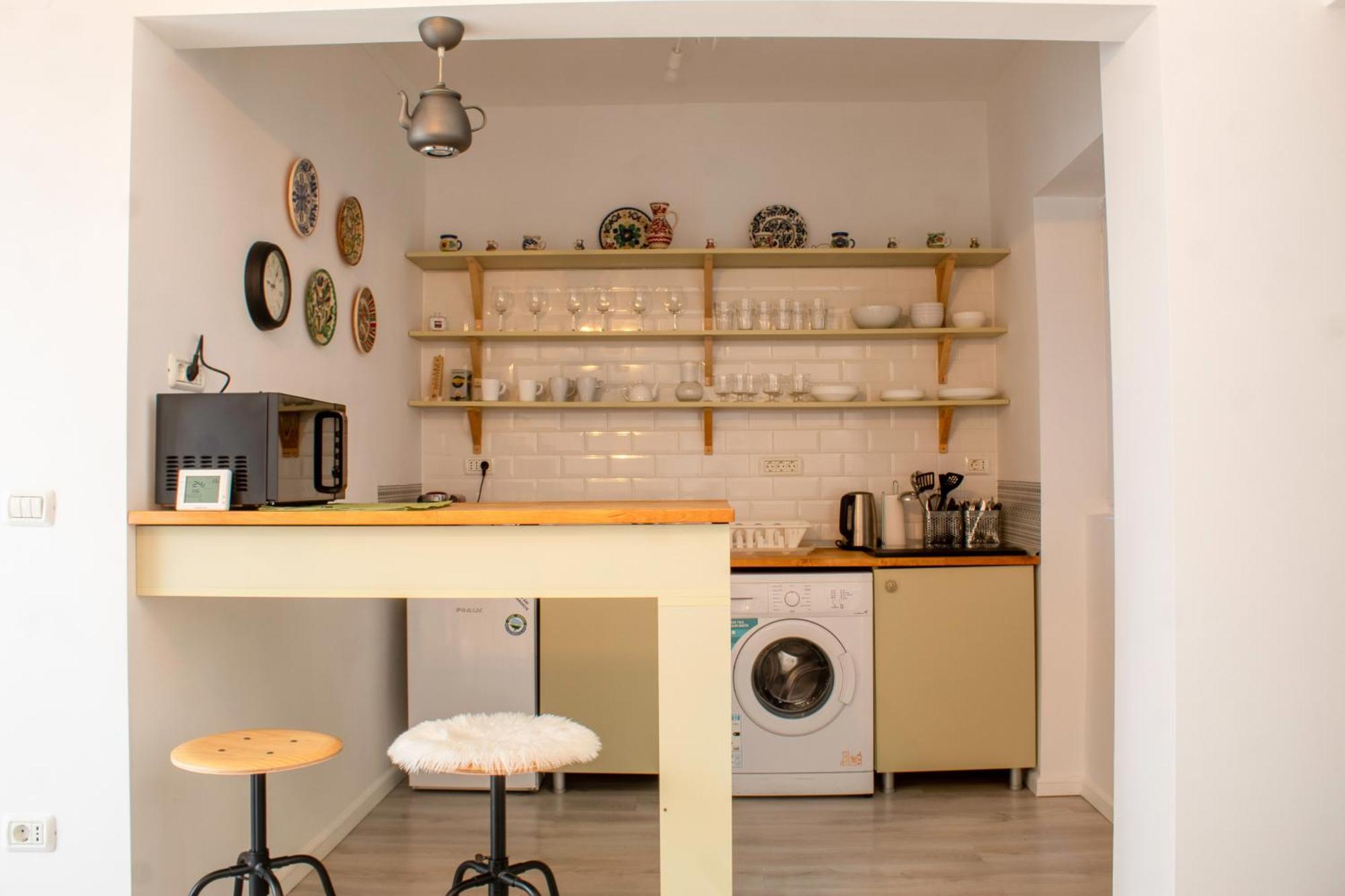 Domus Old Town Retreat Cozy & Central Bukarest Exteriör bild