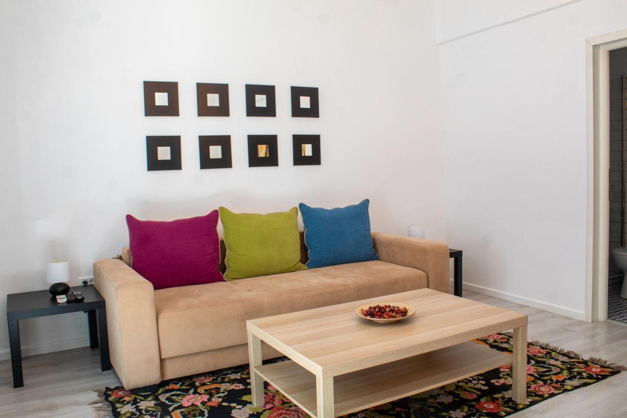 Domus Old Town Retreat Cozy & Central Bukarest Exteriör bild